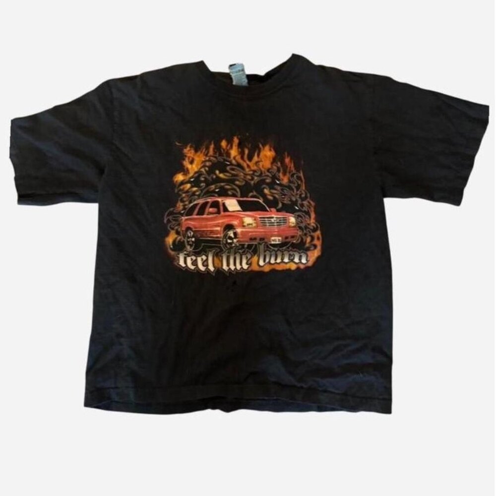 “Feel the burn” 🔥 Black vintage 90s fire flames graphic tee